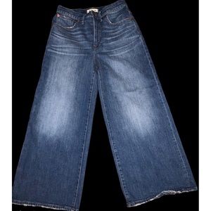 Madewell SUPER cute cropped wide leg jeans!